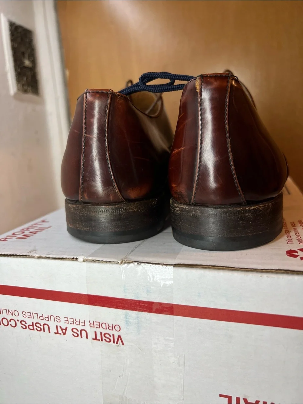 Moreschi for Russell & Bromley Men's Cap Toe Oxfords Brown Textured leatherUS8.5